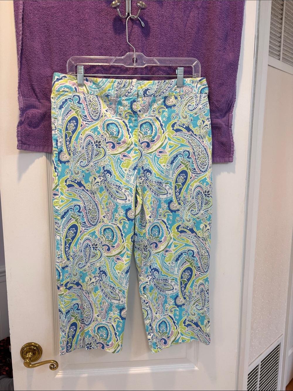 Jaclyn Smith Paisley Capri Pants in Aqua, Blue & Lime